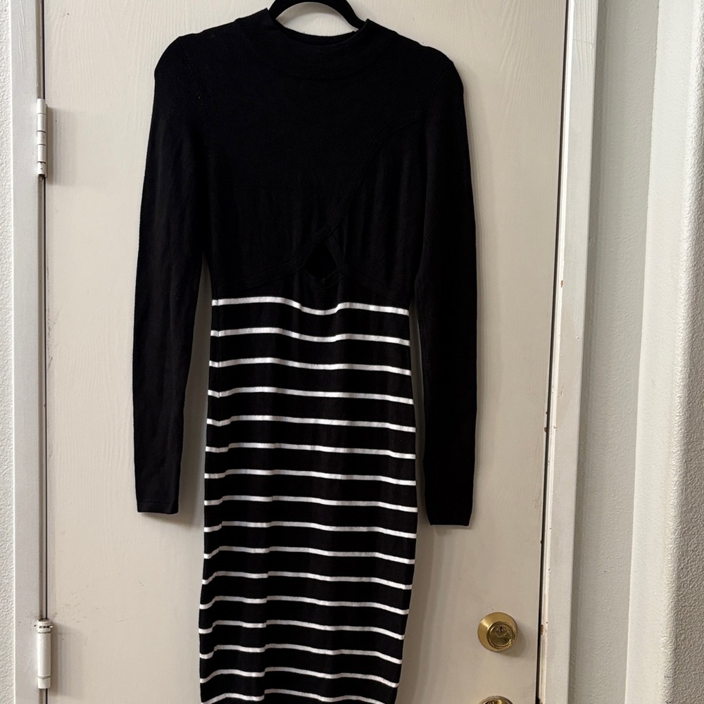 bebe black and white striped dress with Skirt Long Sleeve Zapakasa Women Burgundy Velvet thick straps modern look Color:Black/Off White